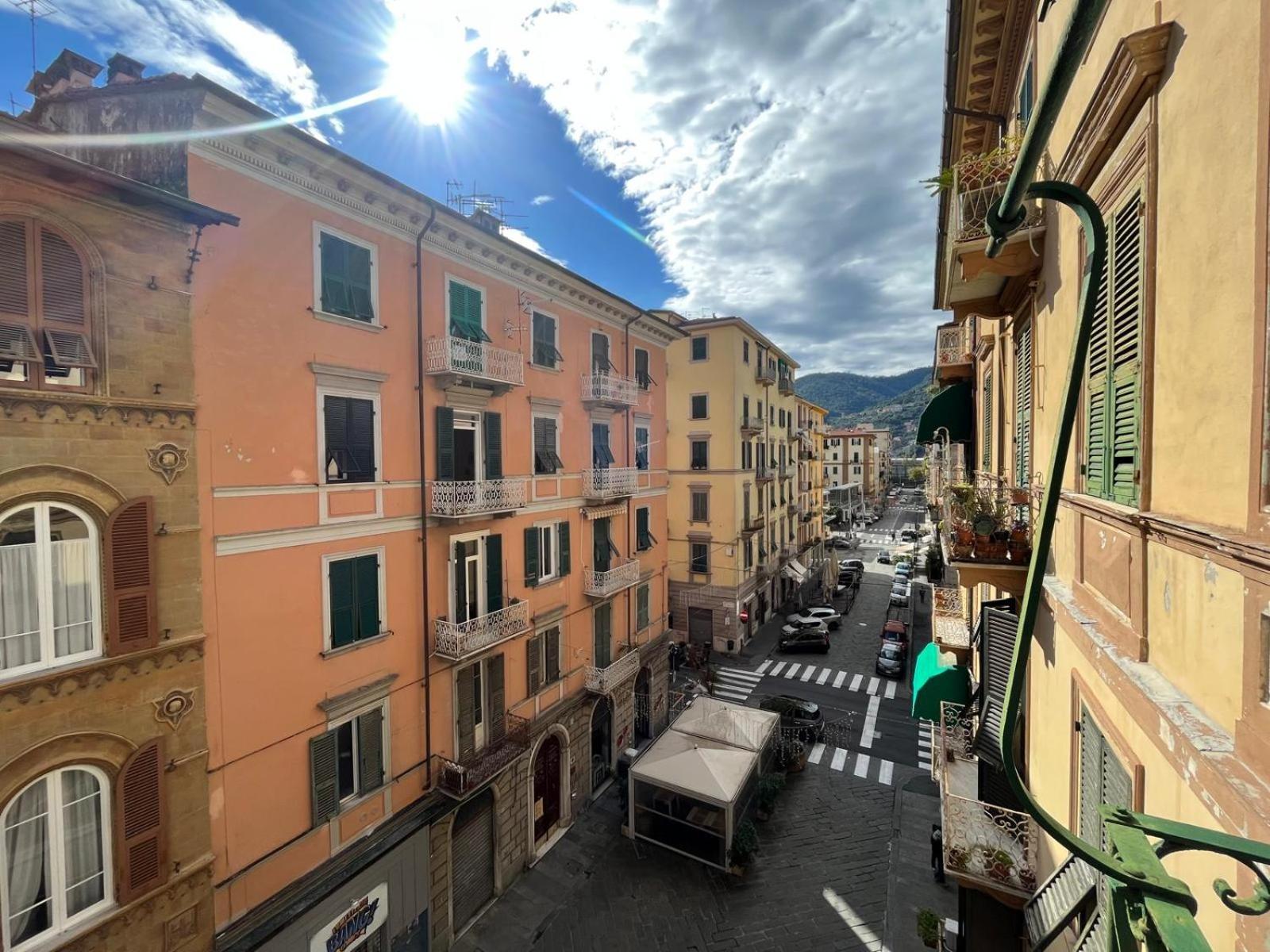 Centrale Ampio Appartamento 5 Minuti Stazione Cinque Terre ลาสเปเซีย ภายนอก รูปภาพ