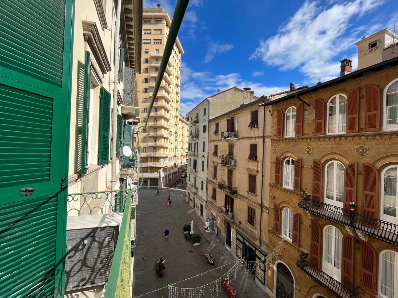 Centrale Ampio Appartamento 5 Minuti Stazione Cinque Terre ลาสเปเซีย ภายนอก รูปภาพ