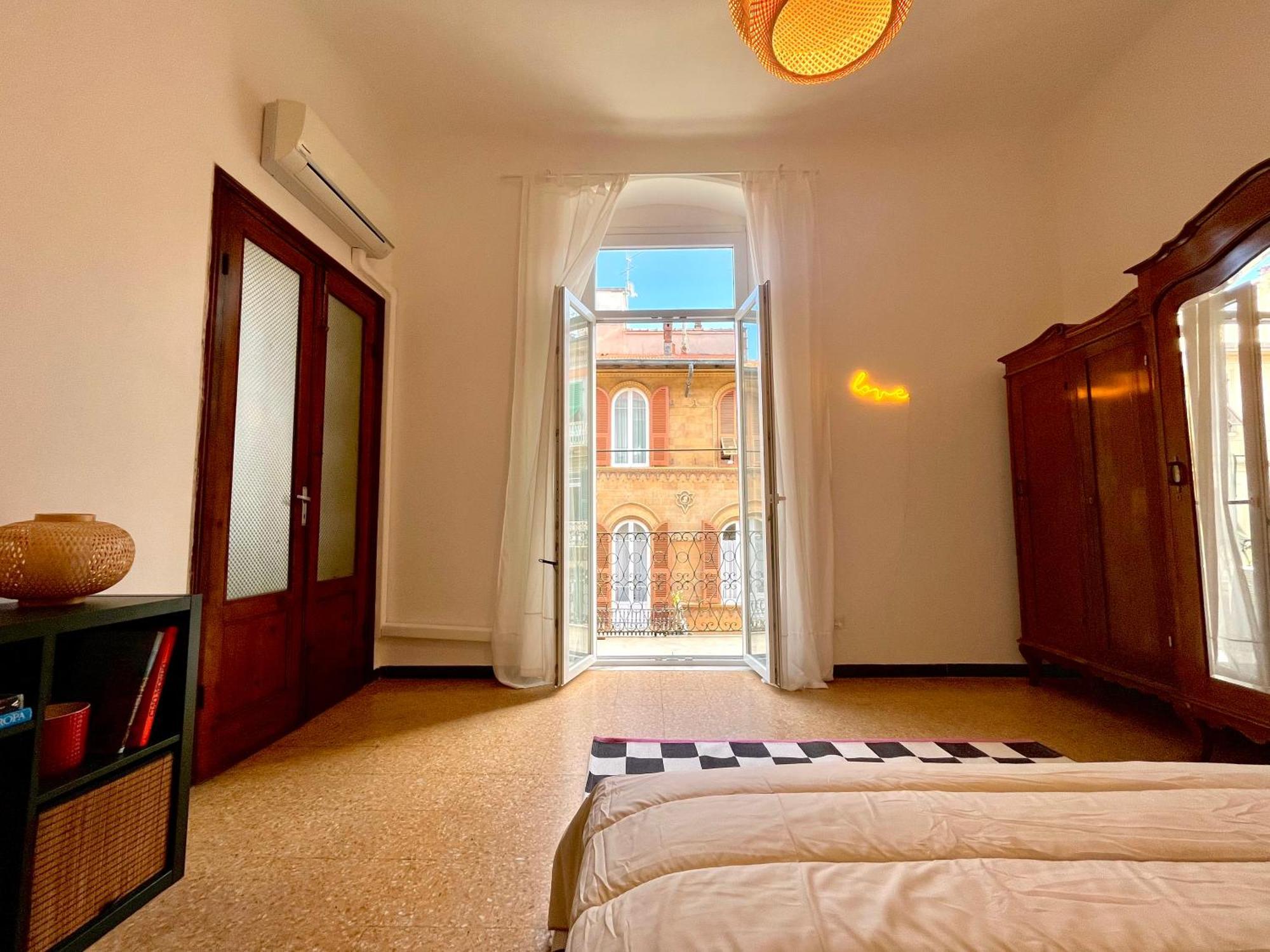 Centrale Ampio Appartamento 5 Minuti Stazione Cinque Terre ลาสเปเซีย ภายนอก รูปภาพ